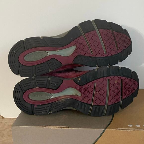 New Balance 990V4 Burgundy Men Sneakers M990BU4- SZ 8.5 main image 8
